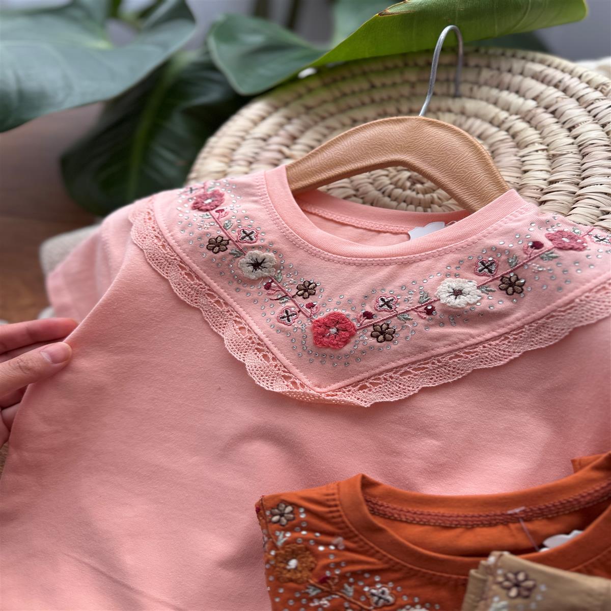 یقه گلدوزی🌼 35_40