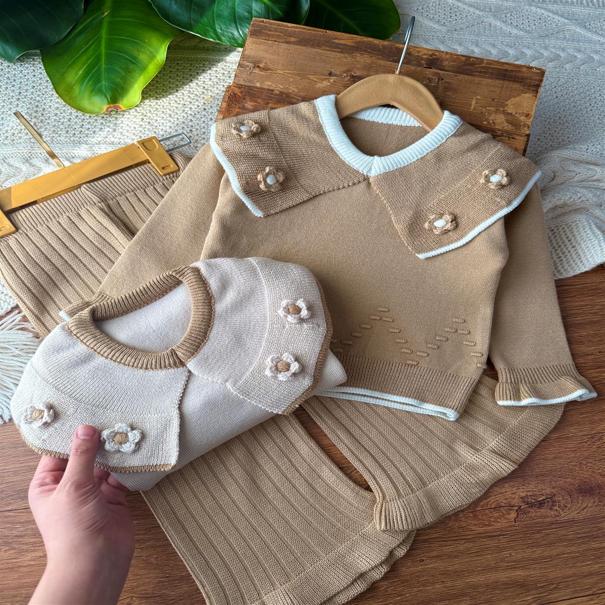  بافت یقه گلدار