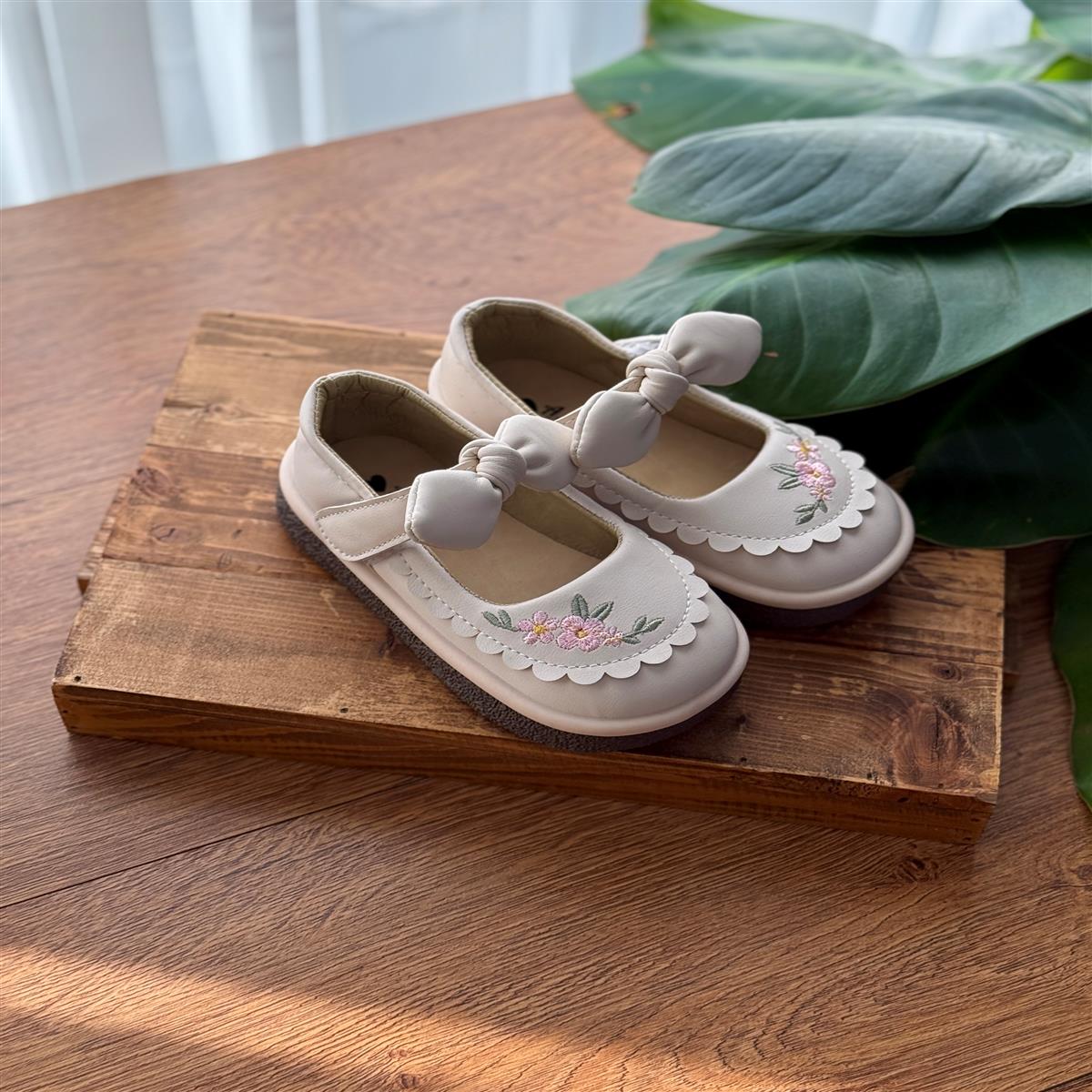 ,پاپیون گلدوزی۲۶-۳۱